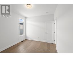 Dining room - 1051 Moore Street, Brockville, ON K6V0H1 Photo 5