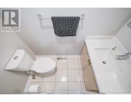 Dining room - 72 Zia Dodda Crescent, Brampton, ON L6P1J4 Photo 4