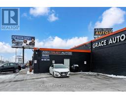 32 Stoffel Drive, Toronto, ON M9W1A8 Photo 2