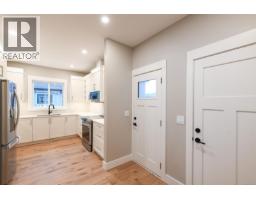 Kitchen - A 2317 Mcdonald Rd, Comox, BC V9M0C8 Photo 4