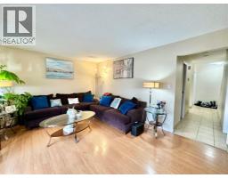 Living room - 9112 A 94 Avenue, Lac La Biche, AB T0A2C0 Photo 3