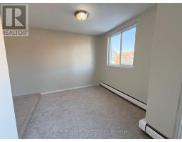 Living room - 6 79 Baldoon Road, Chathamkent, ON N7L1E2 Photo 4