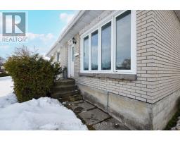 Living room - 418 Dominion Street, North Glengarry, ON K0C1A0 Photo 3