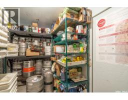 A 1 Prince Of Wales Drive, Regina, SK S4V3A3 Photo 2