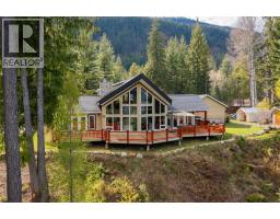 Partial bathroom - 4830 Fletcher Creek Road, Fletcher Creek, BC V0G1M0 Photo 4