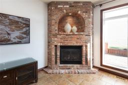 Living room - 134 Granite Park Boulevard, Steinbach, MB R5G1Y2 Photo 2