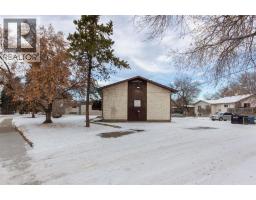 5817 53 Avenue, Red Deer, AB T4N4L4 Photo 4
