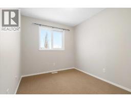 Kitchen - 7665 Westpointe Drive, Grande Prairie, AB T8W2V1 Photo 4