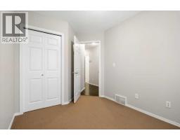 Foyer - 7665 Westpointe Drive, Grande Prairie, AB T8W2V1 Photo 2