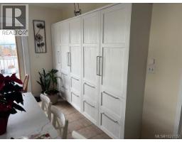 Kitchen - 436 Kennedy St, Nanaimo, BC V9R2J5 Photo 5