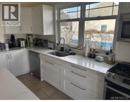 Primary Bedroom - 436 Kennedy St, Nanaimo, BC V9R2J5 Photo 4