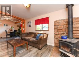 Workshop - 2795 Macaulay Rd, Black Creek, BC V9J1B9 Photo 2