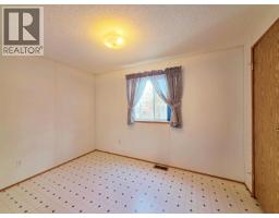 Bedroom 2 - 11 2121 Balsam Avenue, Quesnel, BC V2J5J3 Photo 3