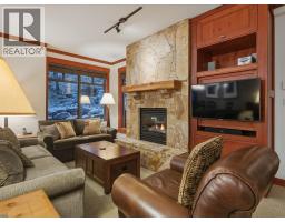 221 2202 Gondola Way, Whistler, BC V8E0M7 Photo 3