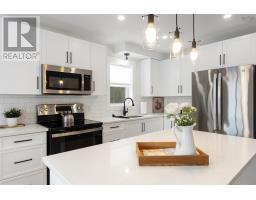 Living room - 97 Forest Heights Drive, Vaughan, NS B0N2T0 Photo 2