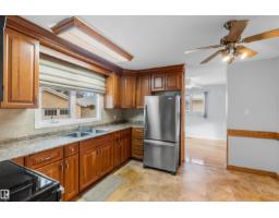Dining room - 101 Brookwood Dr, Spruce Grove, AB T7X1C4 Photo 2