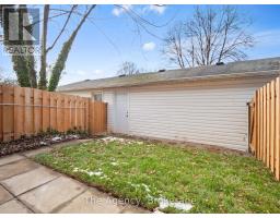 Bathroom - 7 185 Denistoun Street, Welland, ON L3C6J6 Photo 2