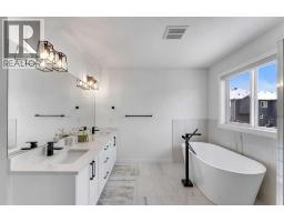 Kitchen - 202 Kinniburgh Crescent, Chestermere, AB T1X1Y2 Photo 2