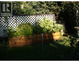 Full bathroom - 2094 Saddleview Avenue, Lumby, BC V0E2G0 Photo 3