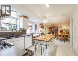3pc Ensuite bath - 2094 Saddleview Avenue, Lumby, BC V0E2G0 Photo 2