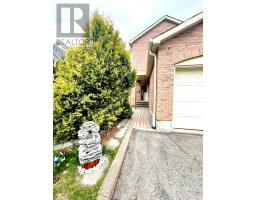 Living room - 7275 Corrine Crescent, Mississauga, ON L5N5C3 Photo 2
