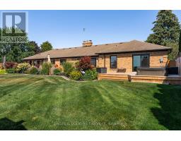 Living room - 15578 Niagara River Parkway, Niagaraonthelake, ON L0S1J0 Photo 2
