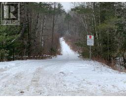 1678 Locksley Road, Laurentian Valley, ON K8A6W5 Photo 3