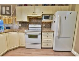 206 22230 North Avenue, Maple Ridge, BC V2X2L5 Photo 4