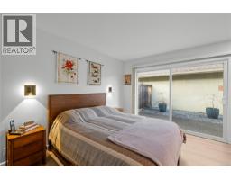 Living room - 8 800 Primrose St, Qualicum Beach, BC V9K1N9 Photo 5