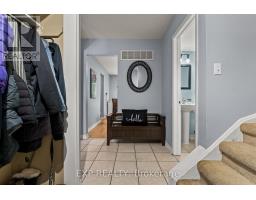 Primary Bedroom - 17 Glaceport Avenue, Hamilton, ON L9H7E2 Photo 5