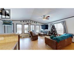 Bedroom - 105 5 Avenue, Gadsby, AB T0C1K0 Photo 4