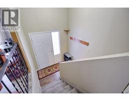 Dining room - 113 Cayuga Crescent W, Lethbridge, AB T1K5H4 Photo 3