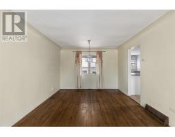 Kitchen - 129 Wallace Ter, Sault Ste Marie, ON P6C1K2 Photo 4