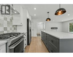 Bedroom - 46 Benchlands Drive, Cochrane, AB T4C1C3 Photo 3