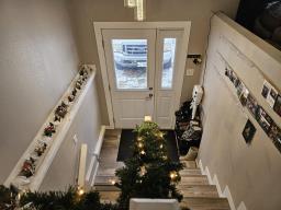 229 Linden Drive, Winkler, MB R6W1Z5 Photo 2