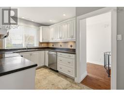 Bath (# pieces 1-6) - 7 Benview Drive, Dartmouth, NS B2Y1W4 Photo 5