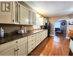 Bedroom 2 - 123 Picadilly Circle, Iroquois Falls, ON P0K1E0 Photo 5