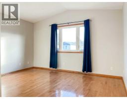 4pc Bathroom - 74 4802 54 Avenue, Camrose, AB T4V3A5 Photo 3