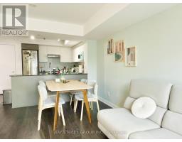 Kitchen - 5 150 Flemington Road, Toronto, ON M6A0C5 Photo 3