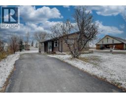 4pc Bathroom - 9902 99 Avenue, La Glace, AB T0H2J0 Photo 2