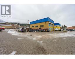 1025 10th Avenue, Golden, BC V0A1H0 Photo 4