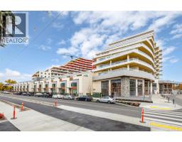 Primary Bedroom - 3340 Lakeshore Road Unit 802, Kelowna, BC V1W0H6 Photo 2