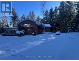 Living room - 268 Pringles Road, South Algonquin, ON K0J2M2 Photo 3