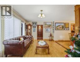 Living room - 242016 White Post Lane, Rural Foothills County, AB T1S3K3 Photo 5