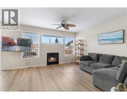 2pc Bathroom - 3 Amlee Close, Red Deer, AB T4R3G2 Photo 5