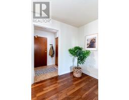 Bedroom 2 - 205 23 Main Street, Hamilton, ON L9H2P7 Photo 5