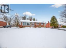 Great room - 245 W Victoria Street W, Dundalk, ON N0C1B0 Photo 2