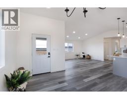 Primary Bedroom - 323 20 Street E, Brooks, AB T1R0W9 Photo 4