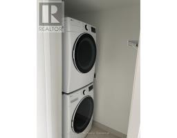 Kitchen - 4103 395 Square One Drive, Mississauga, ON L5B0P6 Photo 4