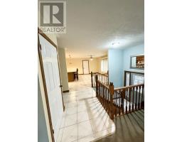 86 Glendale Drive E, Tillsonburg, ON N4G1J7 Photo 5